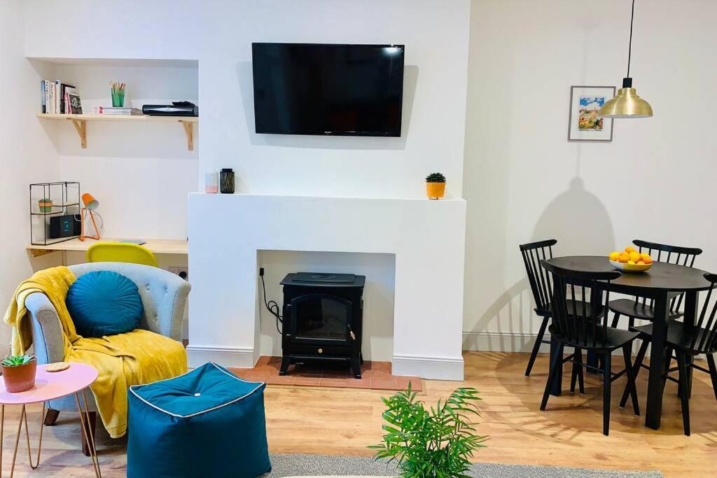 The Nook - A Stylish Apartment With Garden, Near The Beach Berwick Upon Tweed Екстериор снимка